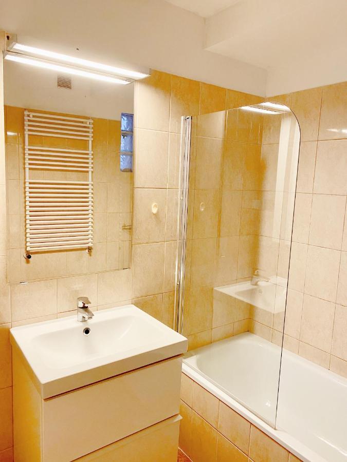 Loft With Rooftop And Free Parking In Garage Budapest Eksteriør bilde